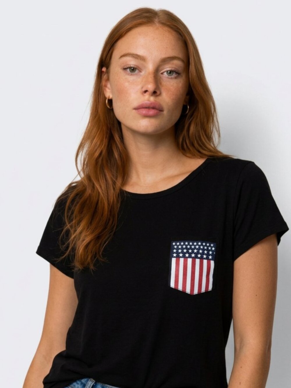 Free Kisses Women's Plus 2X Black Short-Sleeve T-Shirt USA Flag Pocket